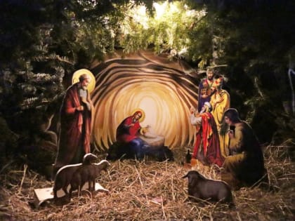 Поклониться Богомладенцу Христу: традиционные Рождественские вертепы в Камчатских храмах