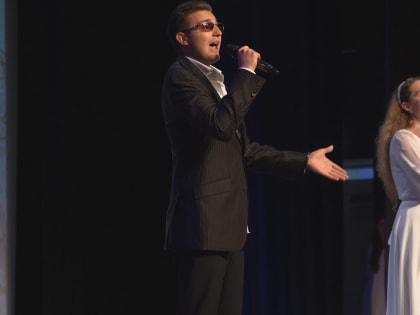 Владимир Солодов поздравил с юбилеем Камчатской краевой больницы 