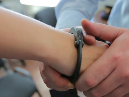 В Елизовском районе полицейские проводят мероприятия по контролю за пребыванием иностранных граждан