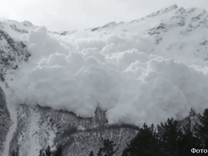 На Камчатке СКР проводит проверку исчезновения человека после схода лавины