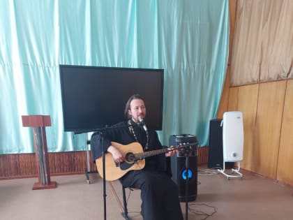 В День православной молодежи в с. Сосновка прошла творческая встреча «За други своя»