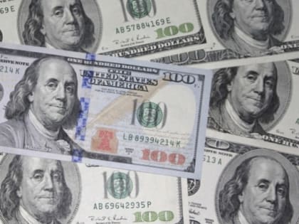 "По сто" - не предел: экономист сказал, сколько будет стоить доллар к концу 2023 года