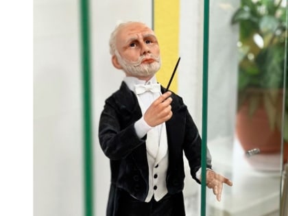 Бетховен, Коровин и другие: выставка уникальных портретных кукол открылась в Елизове