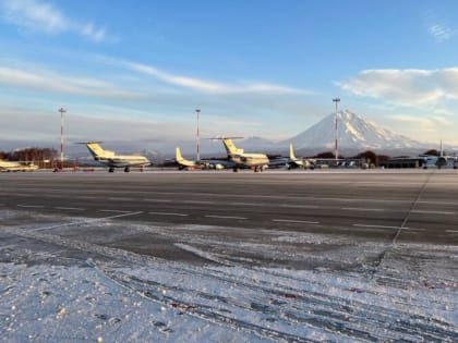 На Камчатке самолет при посадке выкатился за пределы ВПП