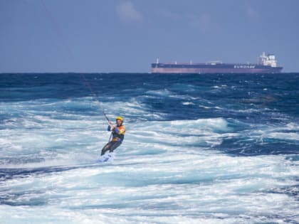 Российские кайтеры первыми в мире совершили переход на кайтах через Юкатанский пролив