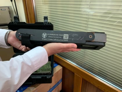 Новый автомобиль, миноискатели и маскировочные костюмы закупили для бойцов с Камчатки, которые находятся в зоне СВО