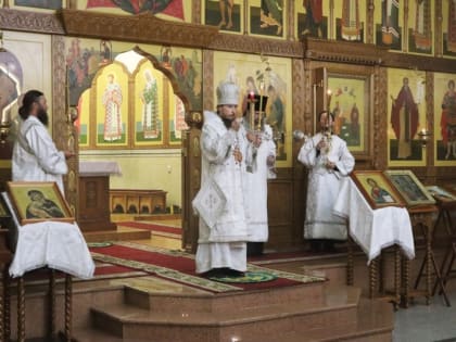 Архиепископ Феодор совершил Всенощное бдение в канун праздника Преображения Господня
