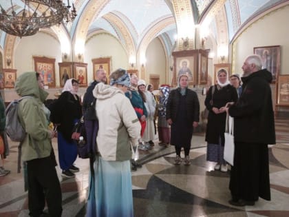 Организованы экскурсии по храмам Петропавловска для паломников