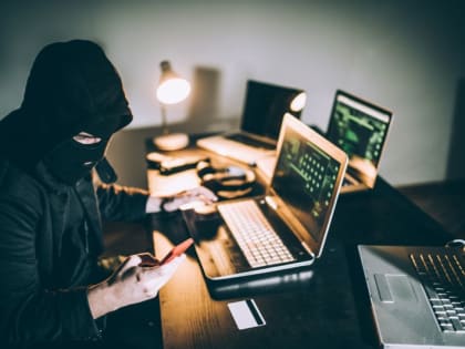 Житель города Елизово перевел мошенникам больше полутора миллионов рублей