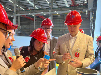 Губернатор Камчатского края Владимир Солодов и китайская компания Broad Group обсудили вопросы строительства инновационных домов