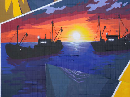 Граффити «Рыбак» в центре Петропавловска-Камчатского отреставрировали