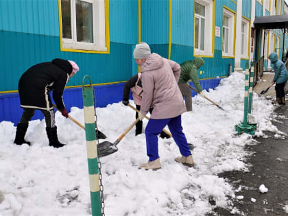 Более 600 горожан вышли на общественные субботники в столице Камчатки