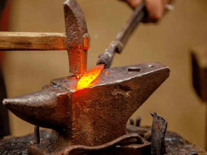 Камчатский кузнечный двор под пристальным вниманием инспекции труда