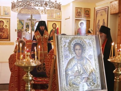 Архиепископ Феодор совершил всенощное бдение в канун праздника вмч. Пантелеимона