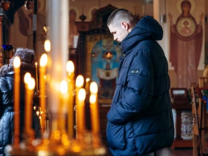 Украинцев "заметают" в ВСУ прямо на похоронах и в церквях, повестки вручают всем