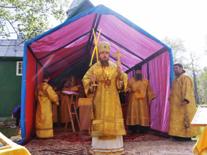 Архиепископ Феодор совершил Литургию в День Всех святых в скиту мужского монастыря