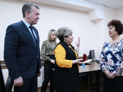 3 февраля отпраздновала юбилей депутат Заксобрания Камчатского края Любовь Лазуткина