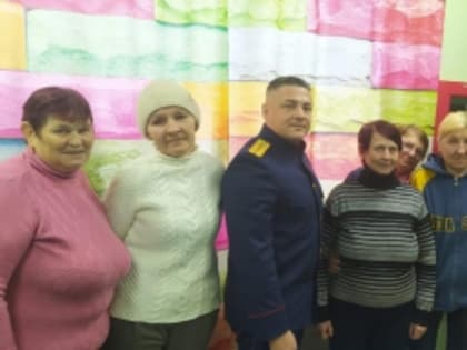 Сотрудник территориального следственного подразделения разъяснил жителям муниципального района как не стать жертвой мошенников