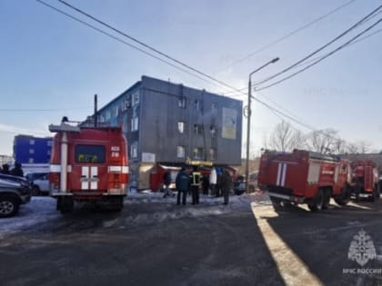 Общежитие загорелось в Петропавловске, производится эвакуация жильцов