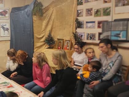 В Мильковском музее состоялось мероприятие, посвящённое великим православным праздникам – Рождеству Христову и Крещению Господнему. Время проведения выбрано неслучайно, поскольку о