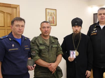 Архиепископ Феодор встретился с представителями добровольческого батальона «Камчатка»