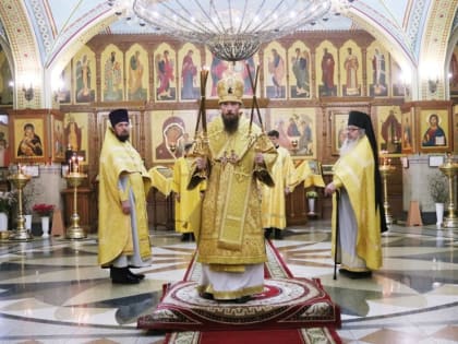 Священнослужители, сотрудники и прихожане епархии поздравили Архиепископа Феодора с Днем рождения