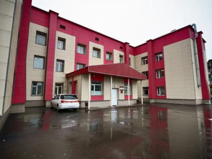 Хирург-онколог побеседует с трудовыми коллективами Камчатки