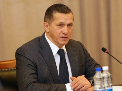 На Камчатке начинается визит полпреда президента РФ Юрия Трутнева