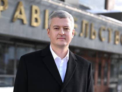 Губернатор Камчатки Владимир Солодов поздравил работников скорой помощи с профессиональным праздником