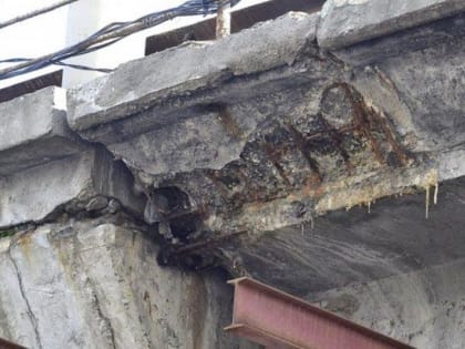 В Мильковском районе Камчатки обрушилось перекрытие моста