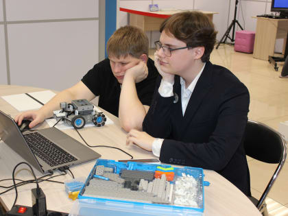 Региональный робототехнический фестиваль «RoboCup - траектория успеха» прошел на Камчатке