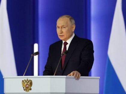 ЕР: Путин поручил повысить размер социального налогового вычета