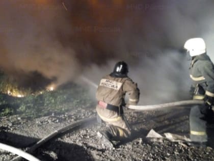 В Елизовском районе Камчатки горели две хозпостройки