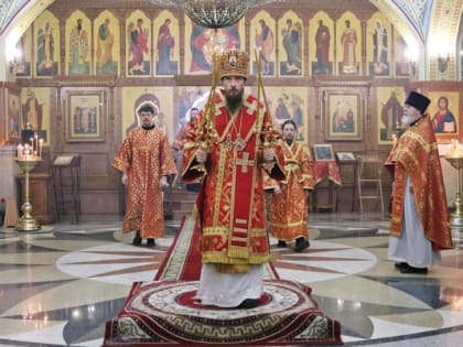 Литургия в Неделю 5-ю по Пасхе