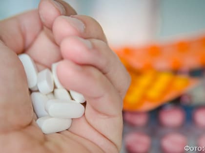 Эксперты: больше половины опрошенных россиян занимаются самолечением