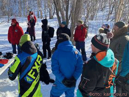 В Петропавловске более 100 человек учились безопасно управлять снегоходом