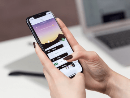 На Камчатке участковый нашел девушку, распространяющую чужие интимные фото