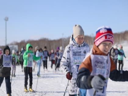 Жители Камчатки пробежали «Лыжню России»