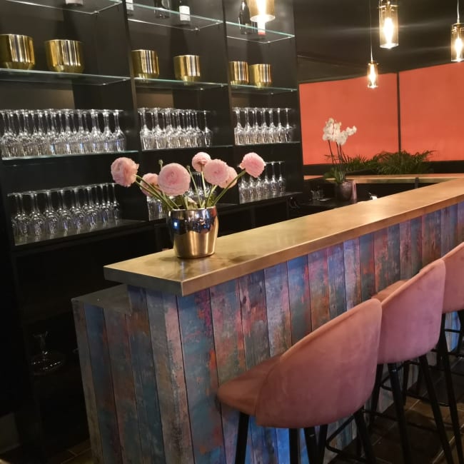 Not Your Usual Wine bar