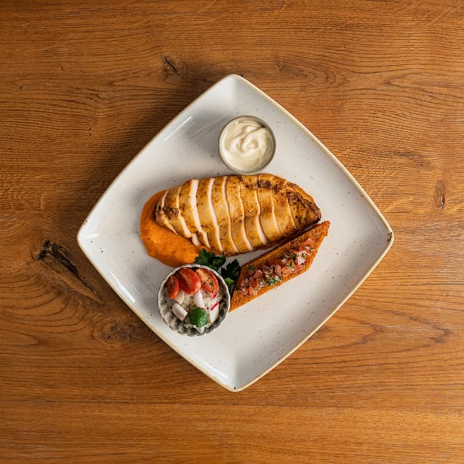 Stracta Bistro