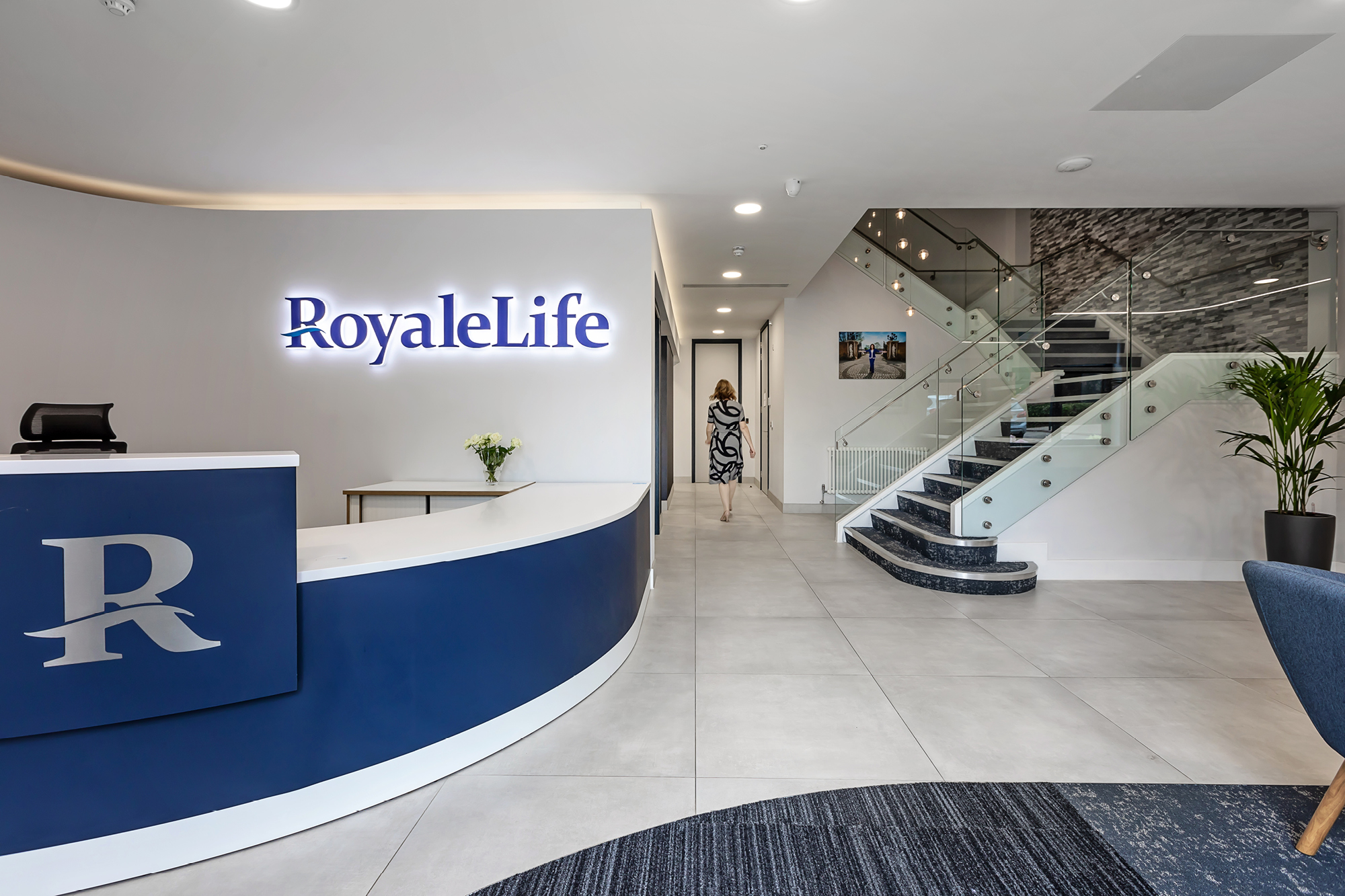 RoyaleLife.