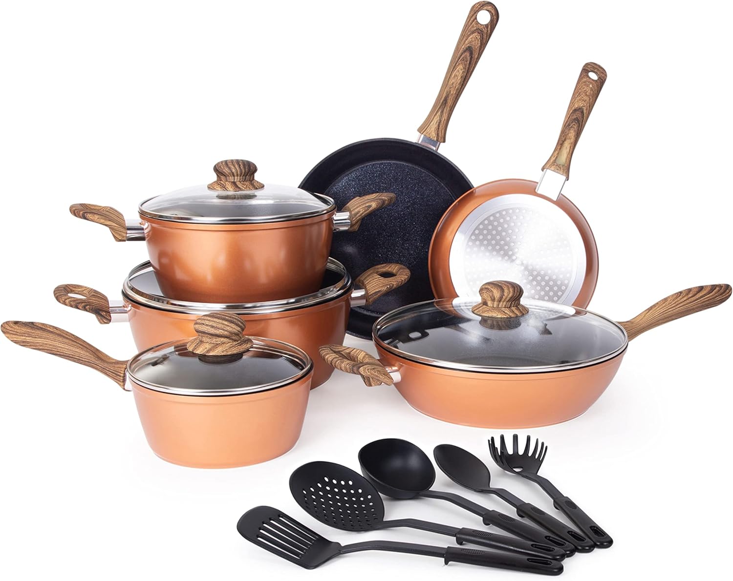 Ensemble De Casseroles Et