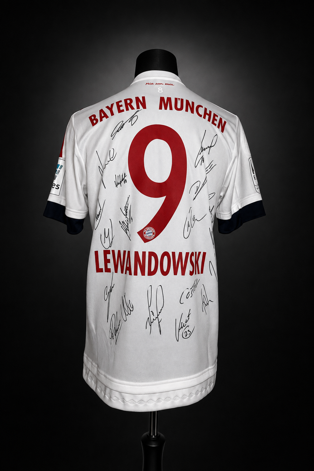Robert Lewandowski — Match Worn, Team Signed — photo 2