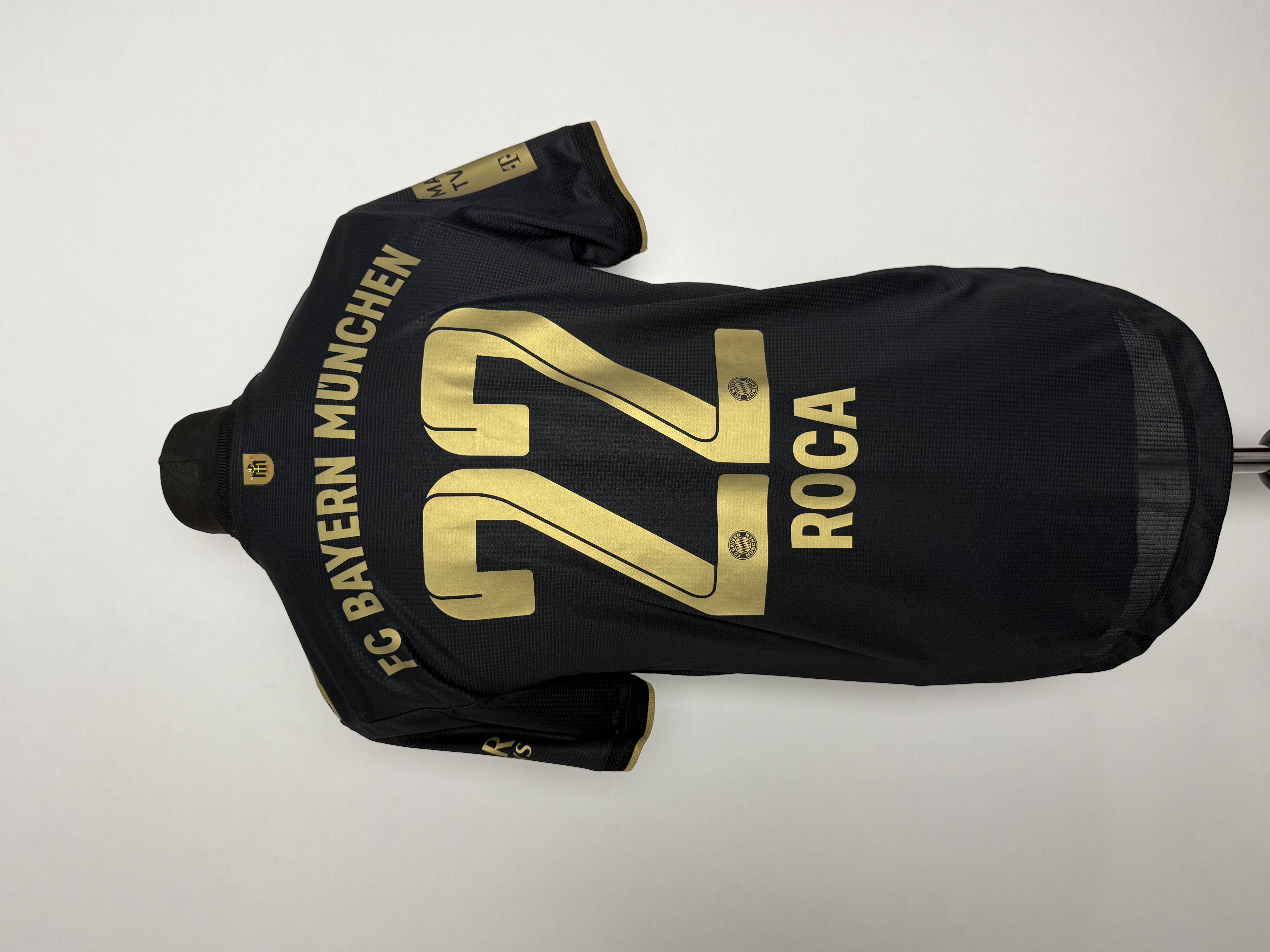 Bayern München 2021 Match Worn / Issued Shirt — Marc Roca