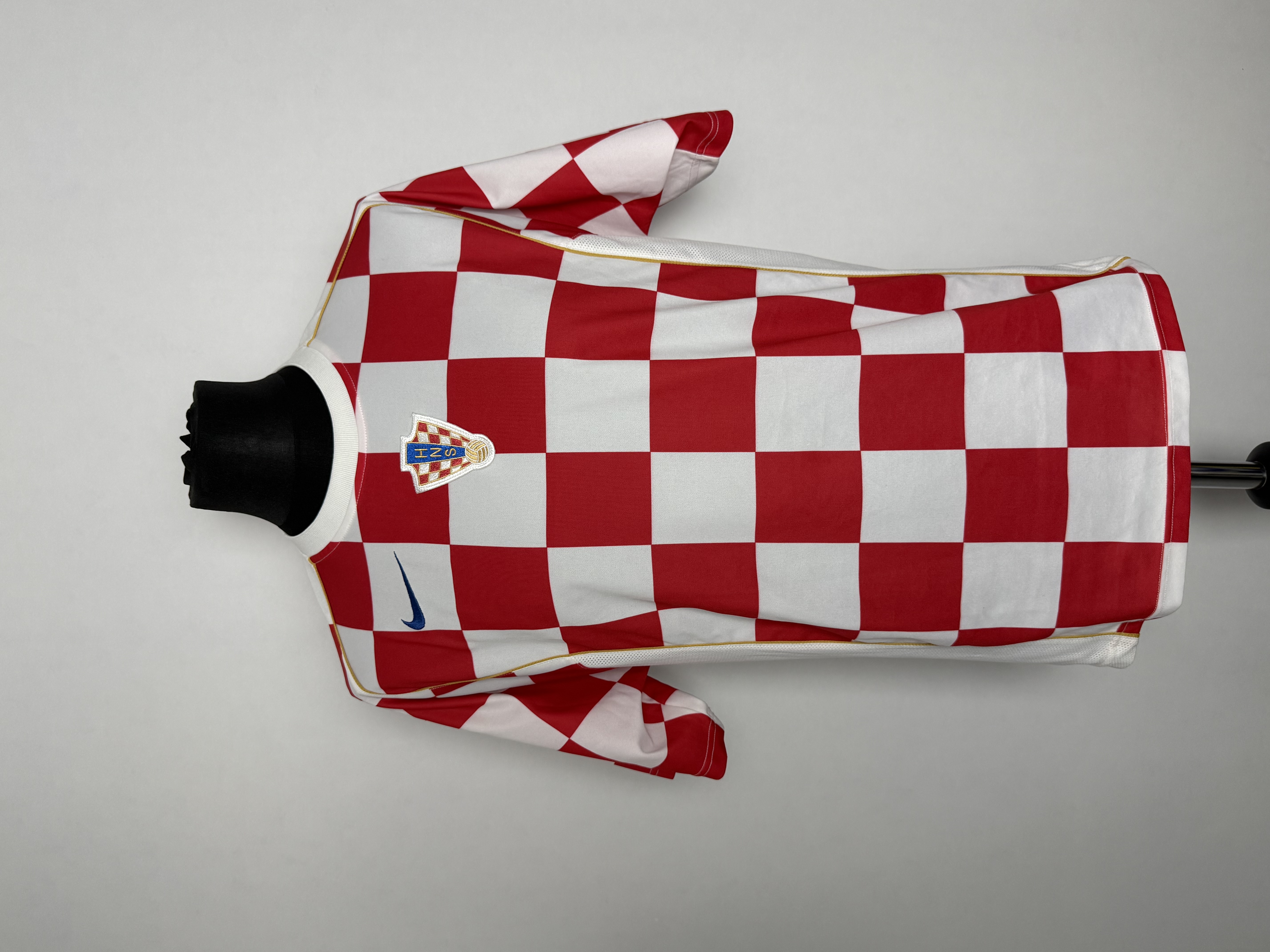 Croatia 2004 Home Shirt — Vintage Original, Size L