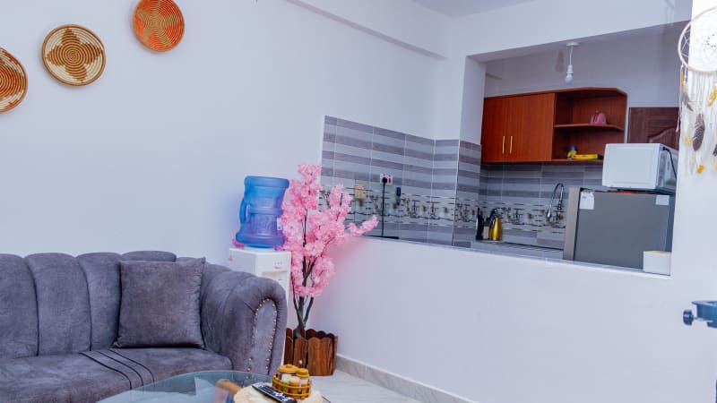 Luxury 1 Bedroom Airbnb Nanyuki – WiFi & Mountain View - Image 4