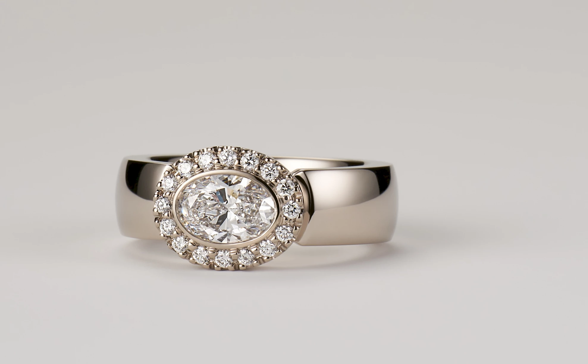 400 4000 ring 400xxs with diamonds in white gold