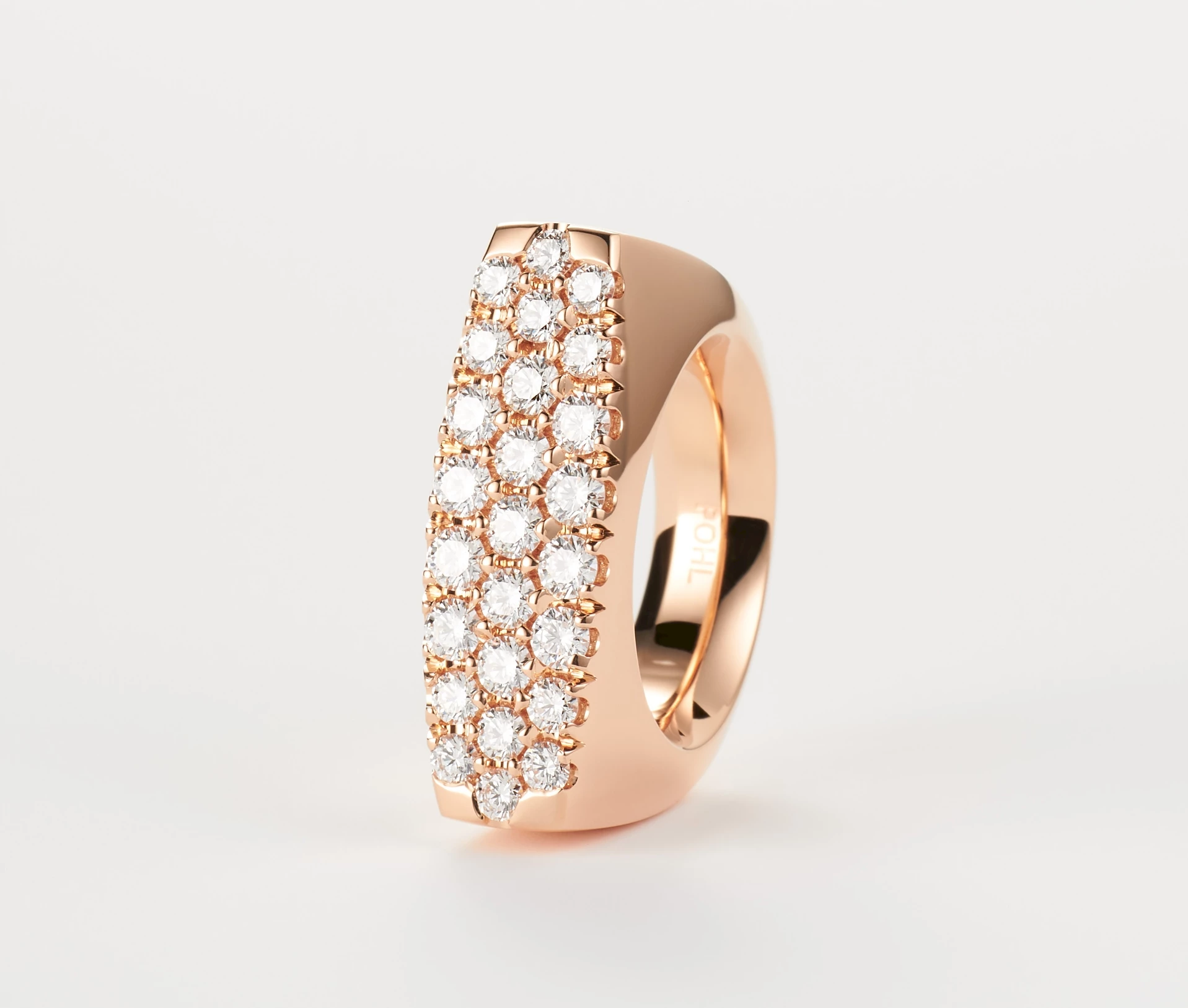 Xo ring xo lv with diamonds in rose gold