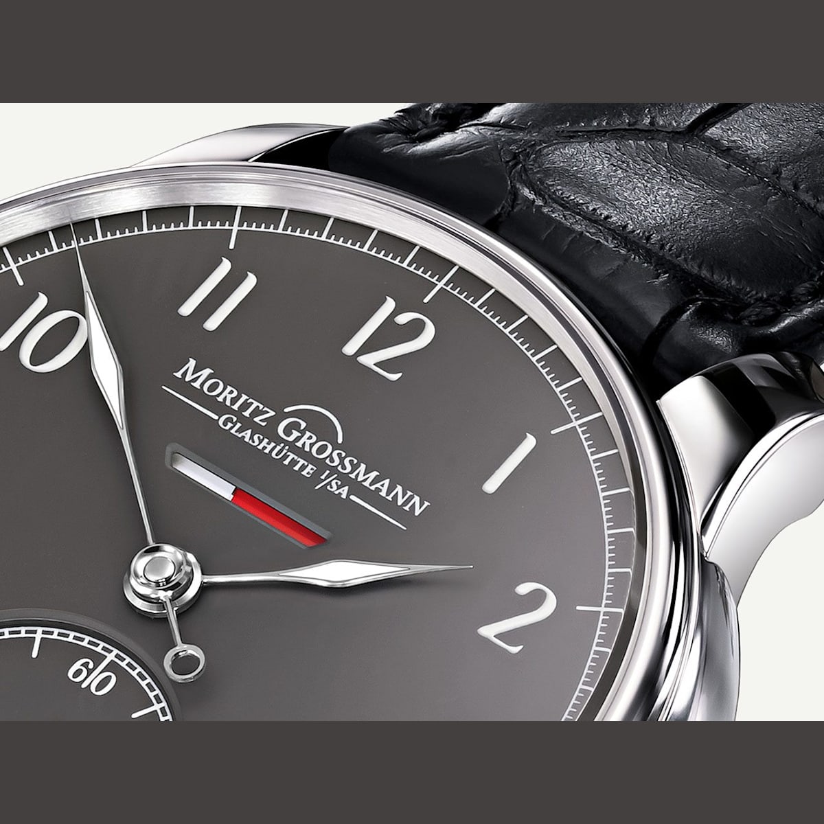 MG Benu GR Detail Das Saphirglas