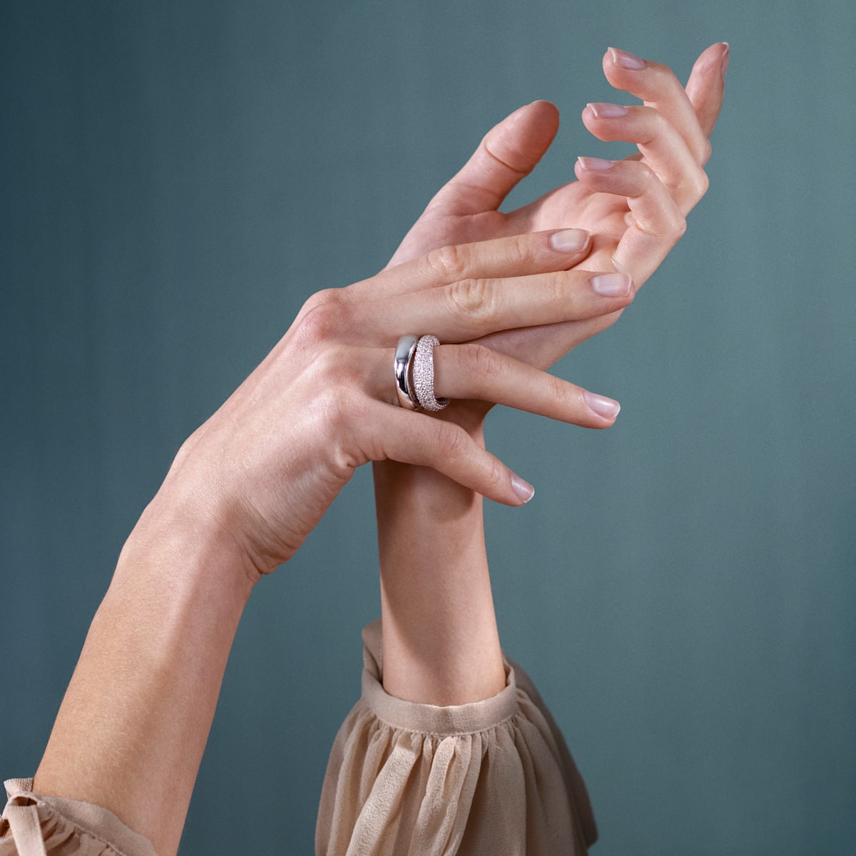 10 17b2f6068a love rings laura large